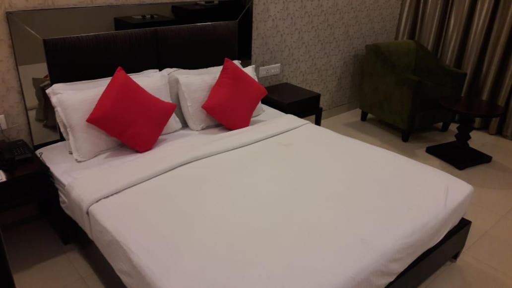 Hotel Supreme Visakhapatnam Luaran gambar